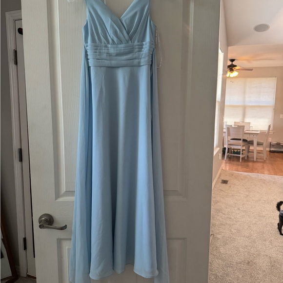 Elegant Light Blue Evening Gown